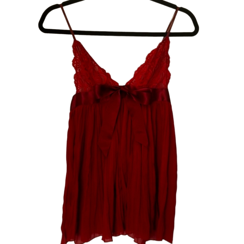 Victoria's Secret Women's Babydoll Nightie Burgundy Pleated Lace Satin T…